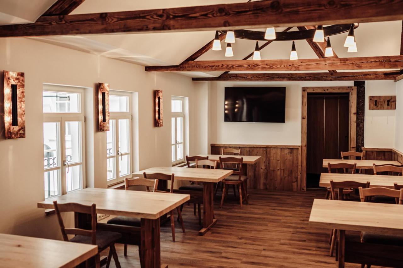 Gasthaus Zum Adler Großwallstadt エクステリア 写真